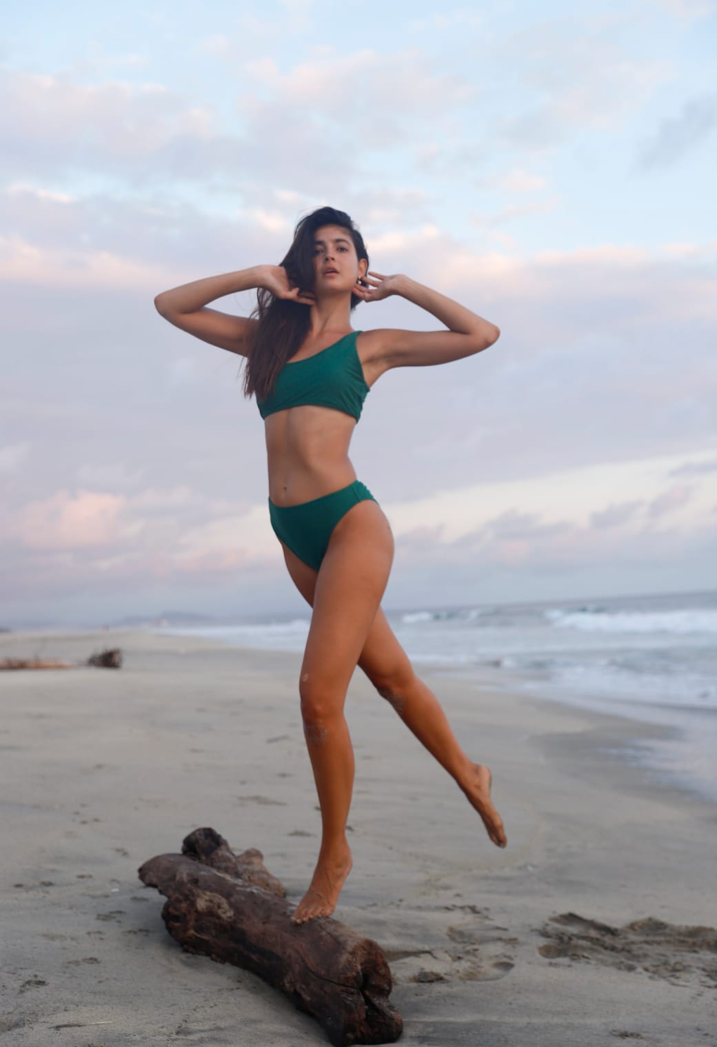 JADE - TOP | woman's swimwear bikini