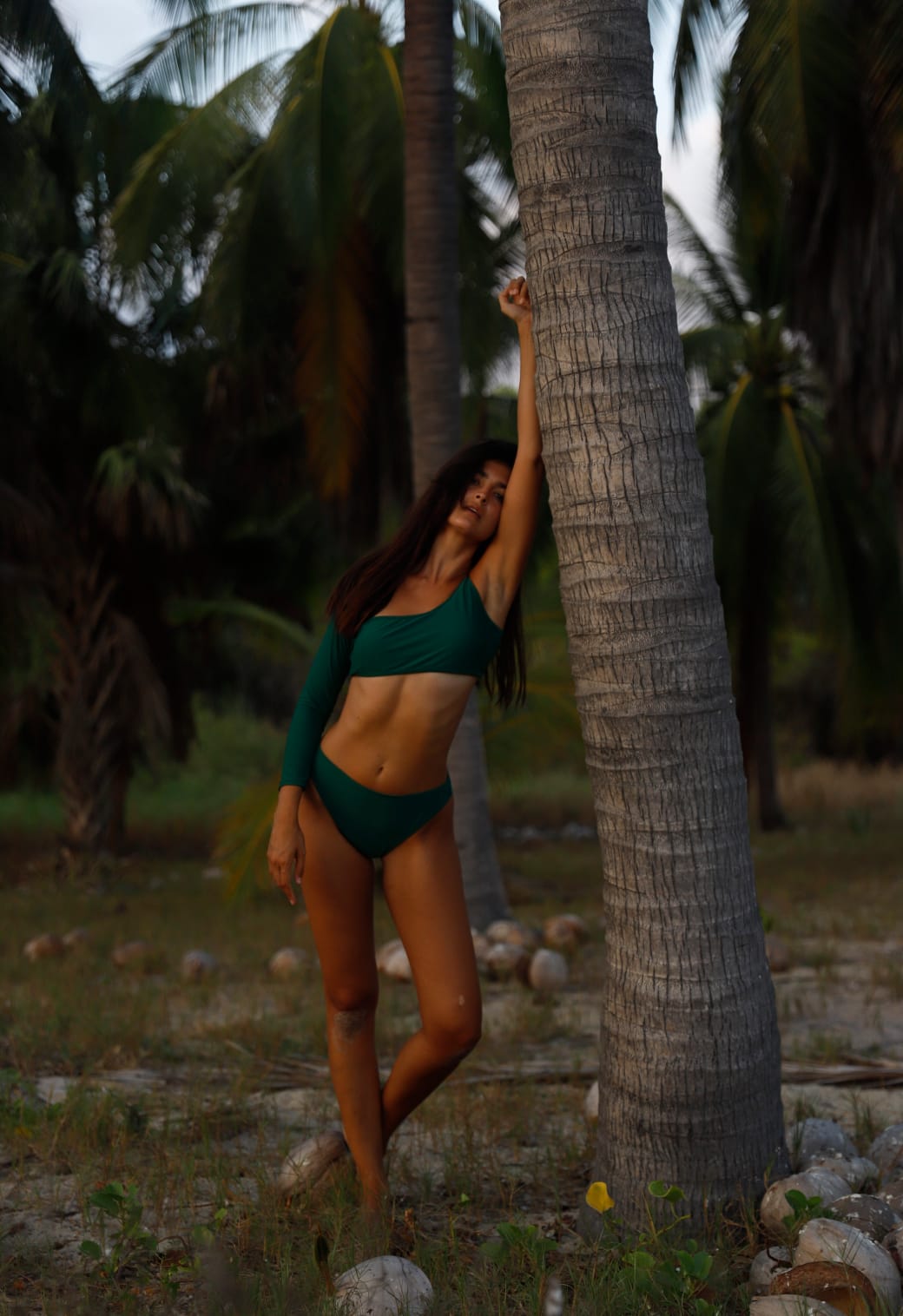 JADE - TOP | woman's swimwear bikini